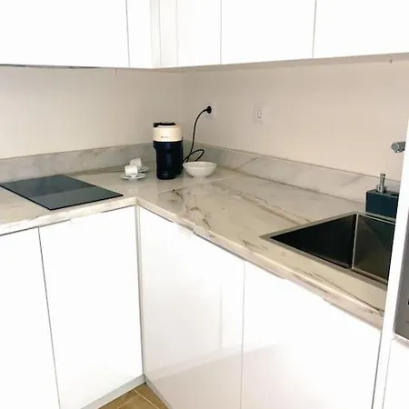 Graceful Tejo 204 * Lisbon