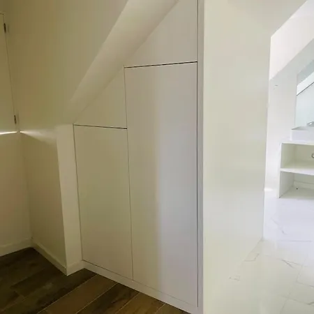 Graceful Tejo 204 * Lisbon