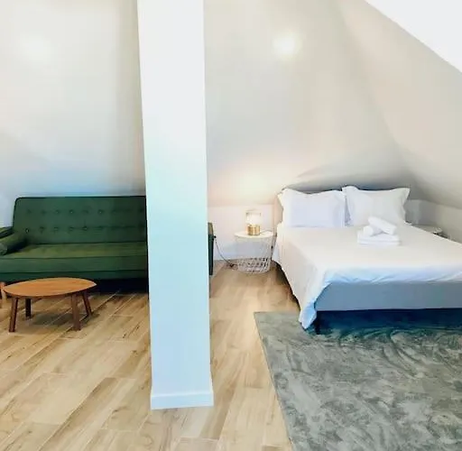 Graceful Tejo 204 * Lissabon