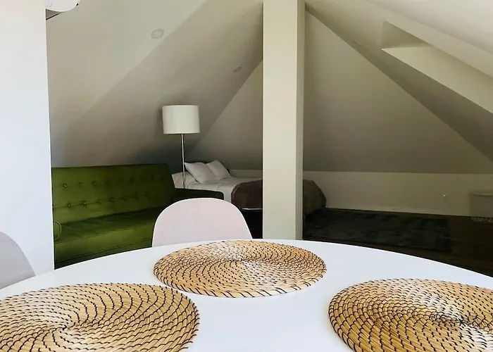 Graceful Tejo 204 * Lisboa